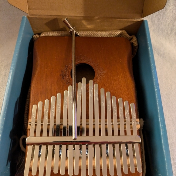 Colorful Deer Design Kalimba Box - Picture 4 of 10